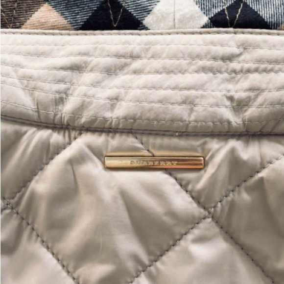 Burberry Westbridge Quilted Jacket- Small - Picture 5 of 8